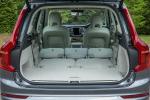 Volvo XC90 D5 Momentum 2015 года (UK)